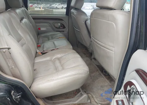 2000 Cadillac Escalade Standard from USA, damaged, VIN 1GYEK13R4YR107747